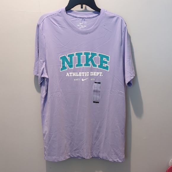 Nike Men's Dri-fit Fitness Lavender Tee - Picture 2 of 8